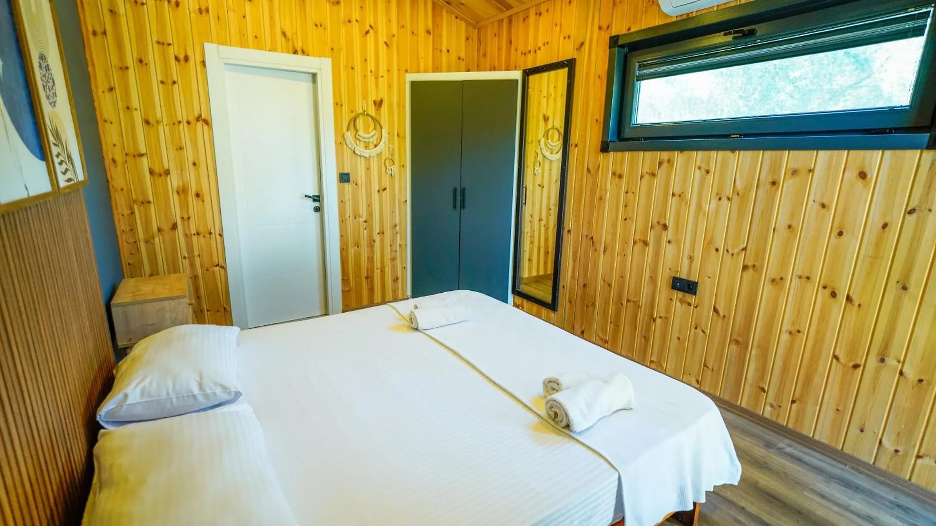 Marimare Beach & Bungalow Marmaris